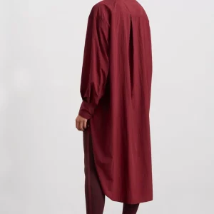 Flash Sale Aje ATHLETICA Longline Windbreaker Shirt 438 Red Currant