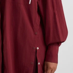 Flash Sale Aje ATHLETICA Longline Windbreaker Shirt 438 Red Currant