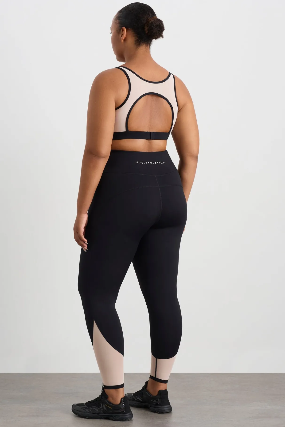 mesh_racer_bra__15.webp Cheap Aje ATHLETICA Mesh Racer Bra 365 Black Light Blush