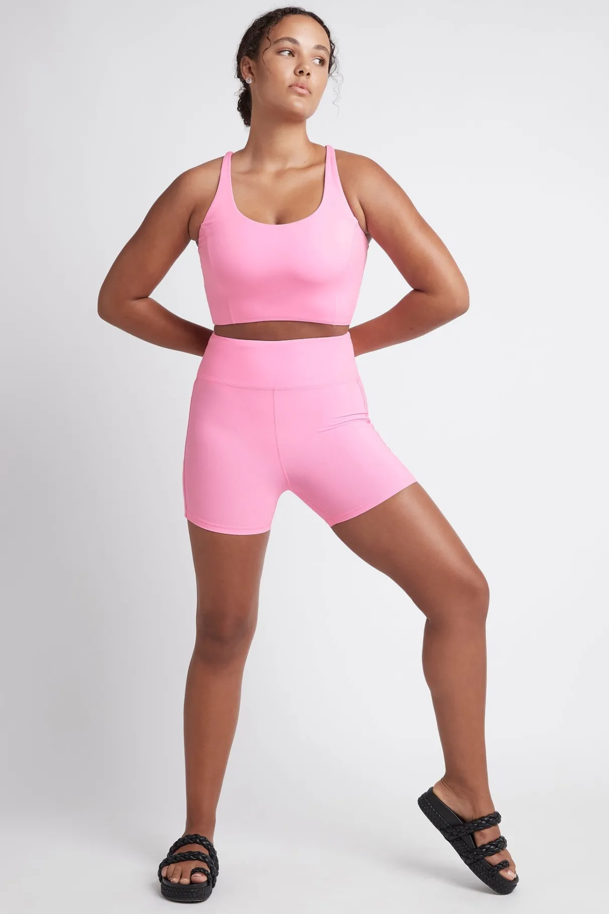 midrise_logo_bike_shorts__11.webp Outlet Aje ATHLETICA Mid-Rise Logo Bike Shorts 610 Dahlia Pink