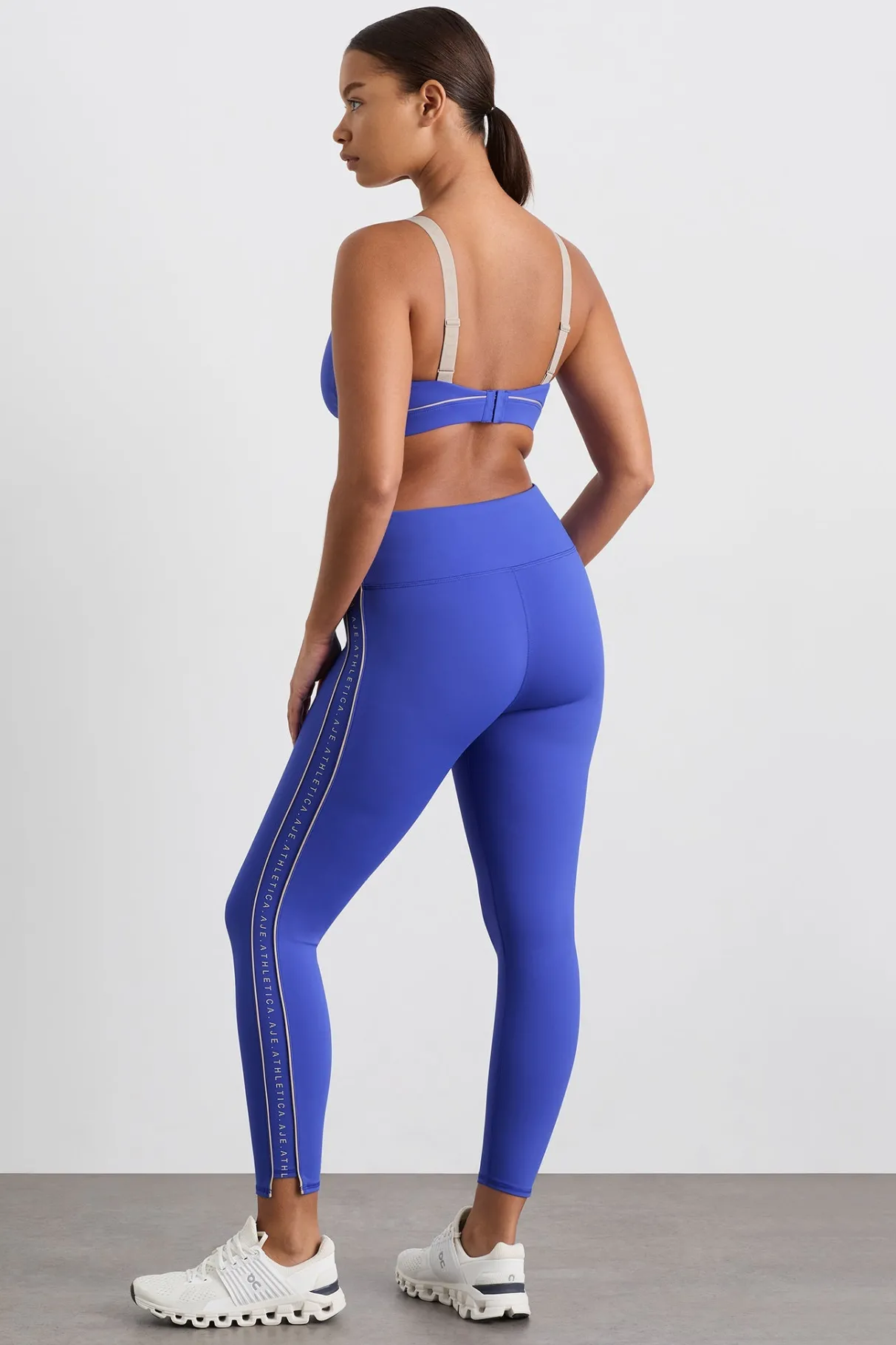 notch_logo__legging__10.webp Cheap Aje ATHLETICA Notch Logo 7/8 Legging 240 Marine Blue Latte Beige