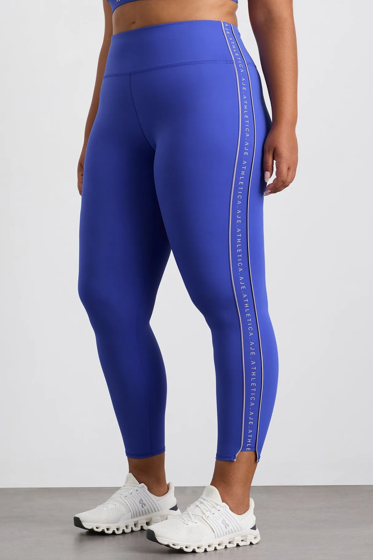 notch_logo__legging__12.webp Cheap Aje ATHLETICA Notch Logo 7/8 Legging 240 Marine Blue Latte Beige