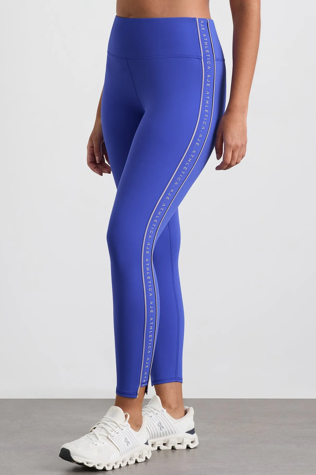 notch_logo__legging__7.webp Cheap Aje ATHLETICA Notch Logo 7/8 Legging 240 Marine Blue Latte Beige