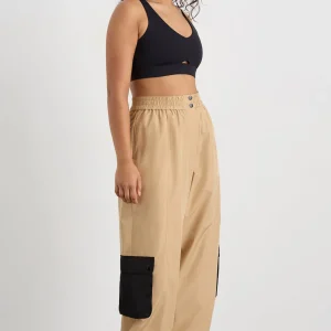 Cheap Aje ATHLETICA Parachute Pants 511 Natural Tan / Black