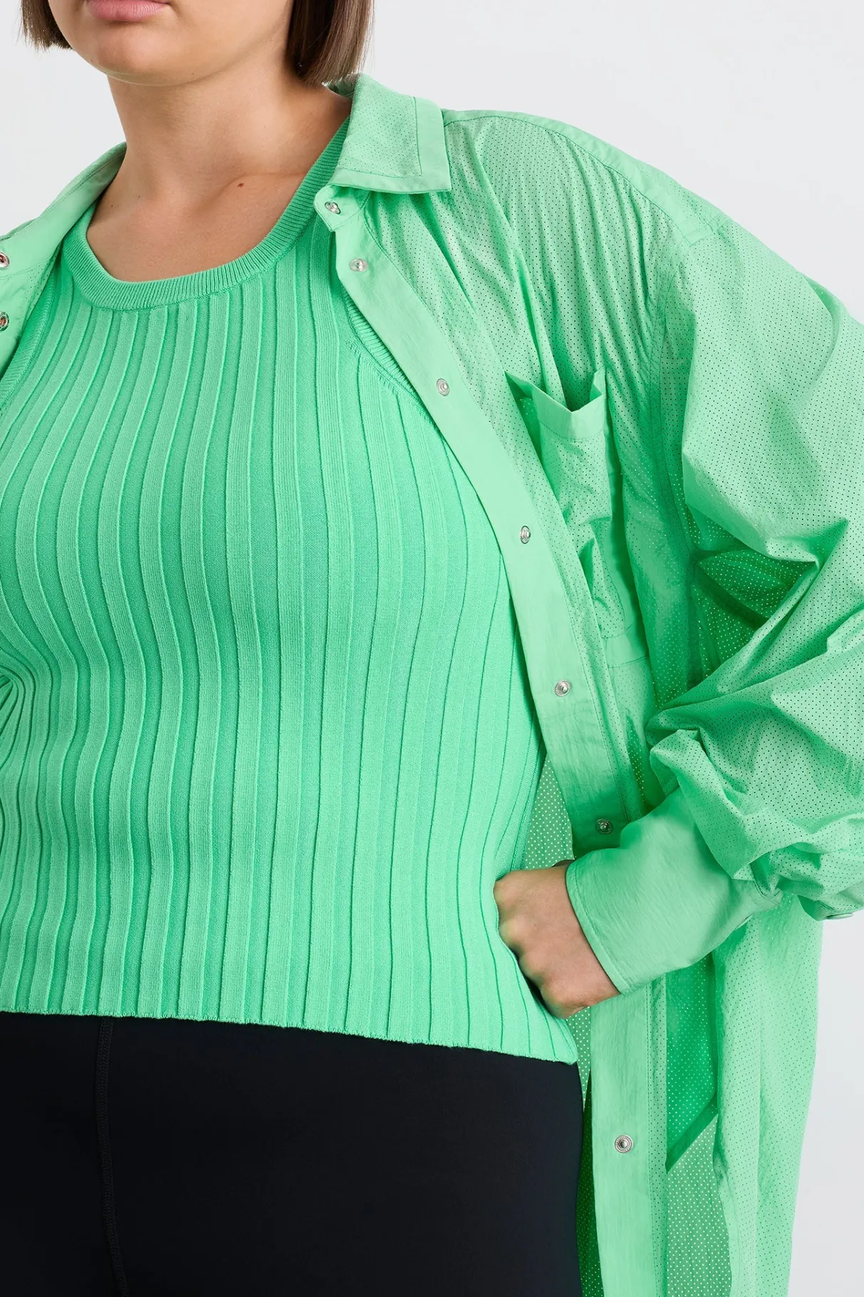 perforated_longline_shirt__14.webp Sale Aje ATHLETICA Perforated Longline Shirt 406 Marine Green