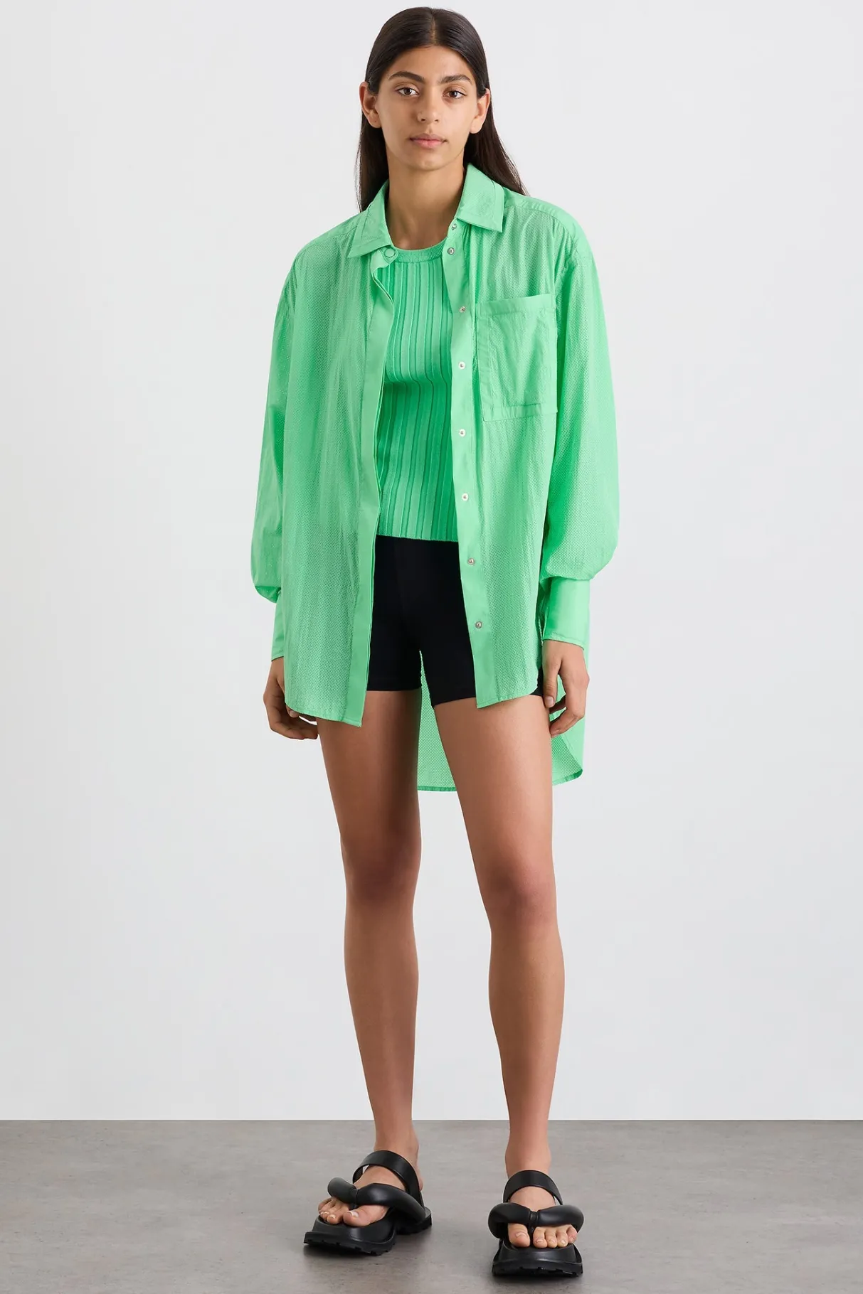 perforated_longline_shirt__2.webp Sale Aje ATHLETICA Perforated Longline Shirt 406 Marine Green