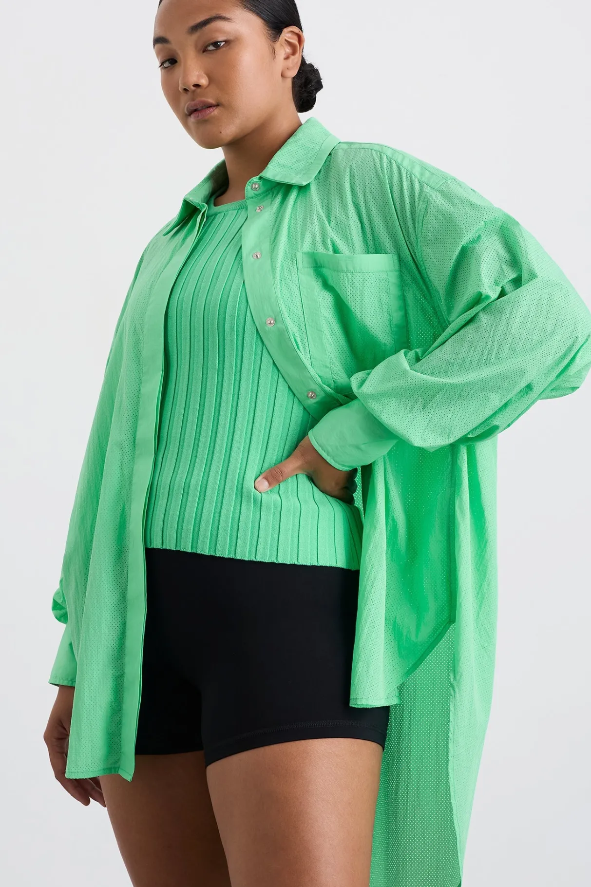 perforated_longline_shirt__6.webp Sale Aje ATHLETICA Perforated Longline Shirt 406 Marine Green