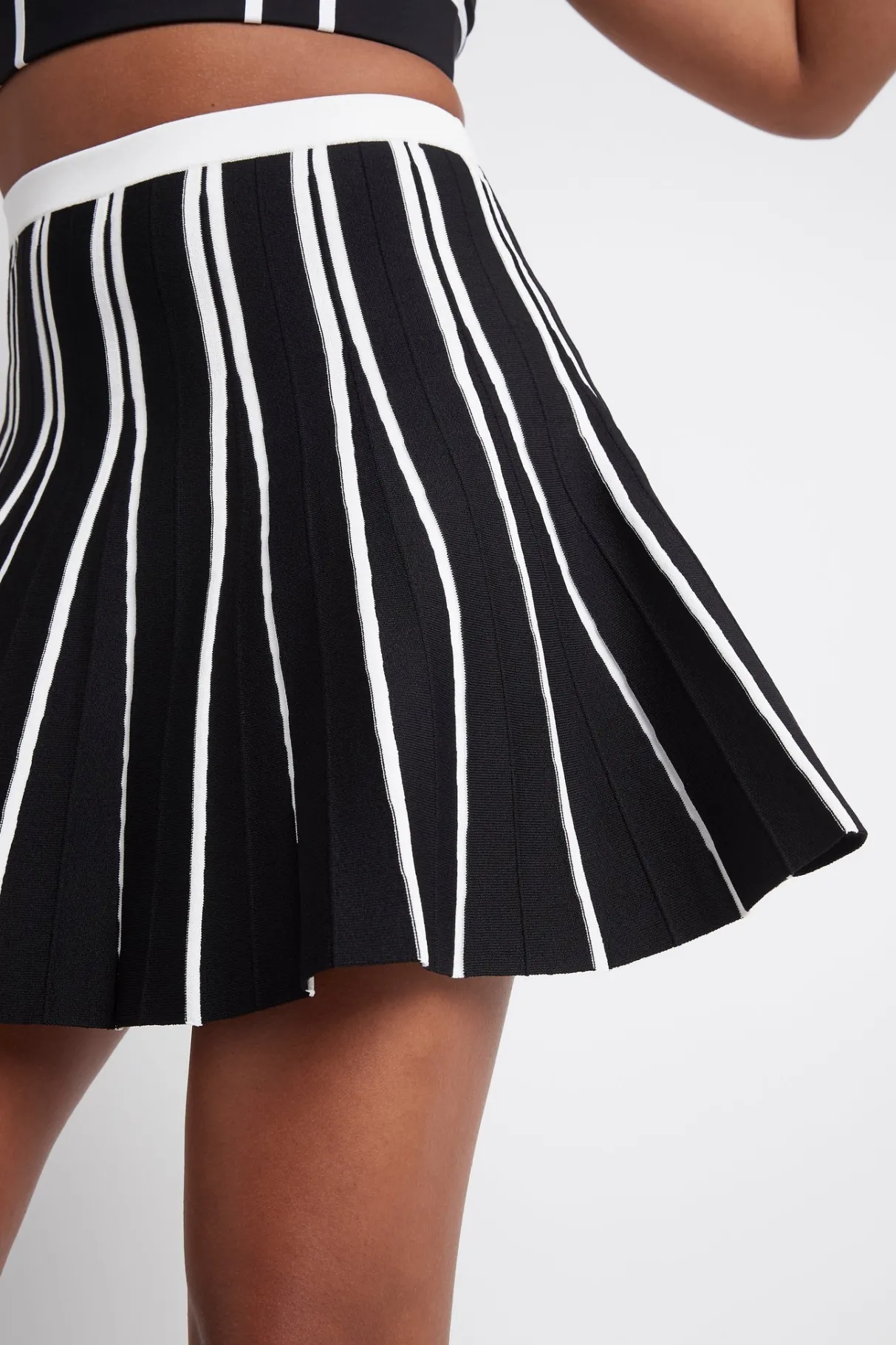 pleated_knit_mini_skirt__6.webp Online Aje ATHLETICA Pleated Knit Mini Skirt 611 Black/White