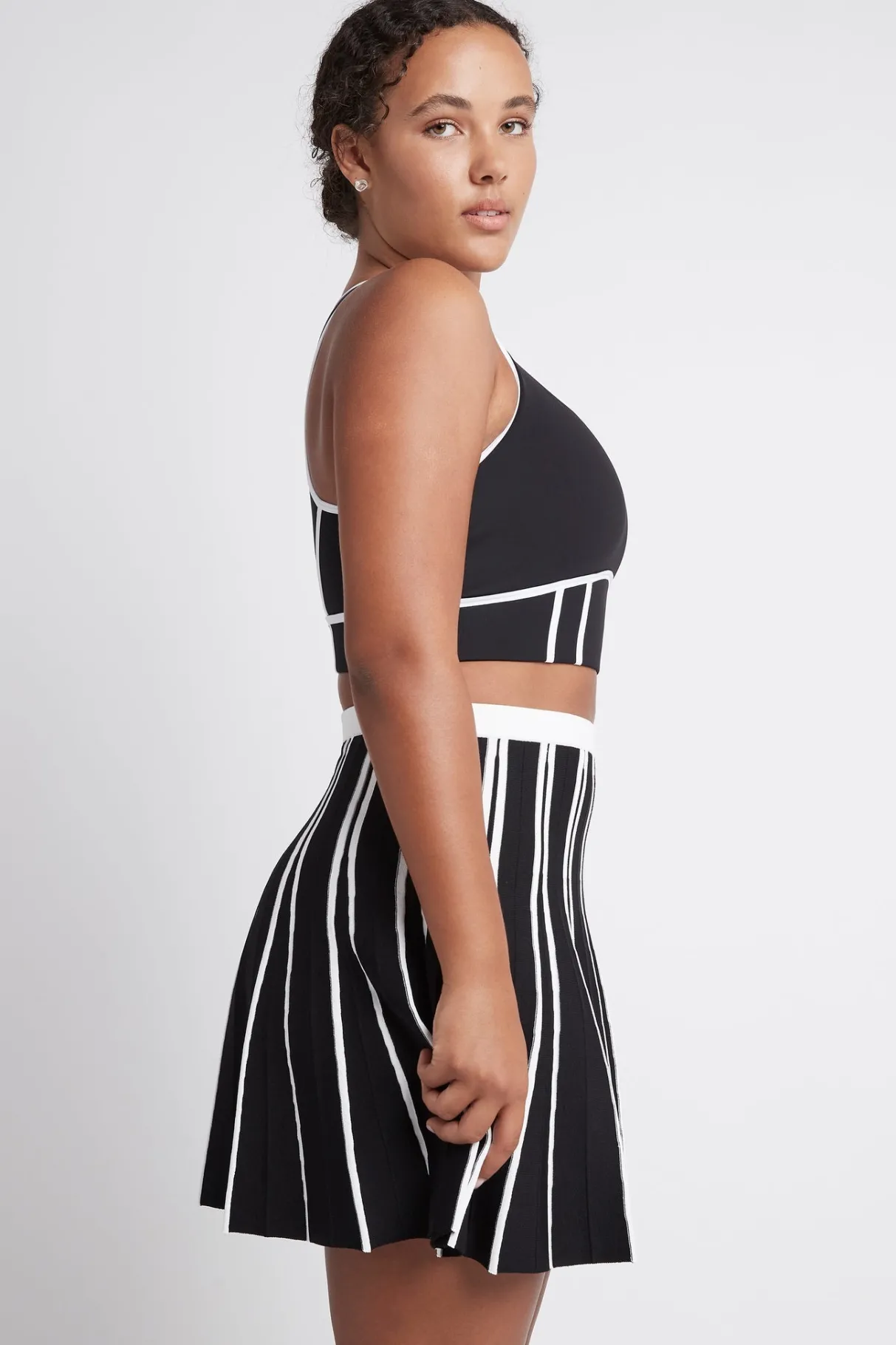 pleated_knit_mini_skirt__7.webp Online Aje ATHLETICA Pleated Knit Mini Skirt 611 Black/White