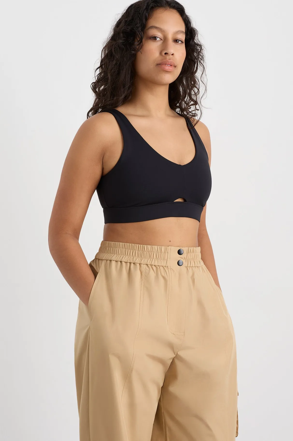 plunge_sports_bra__6-1.webp Cheap Aje ATHLETICA Plunge Sports Bra 337 Black