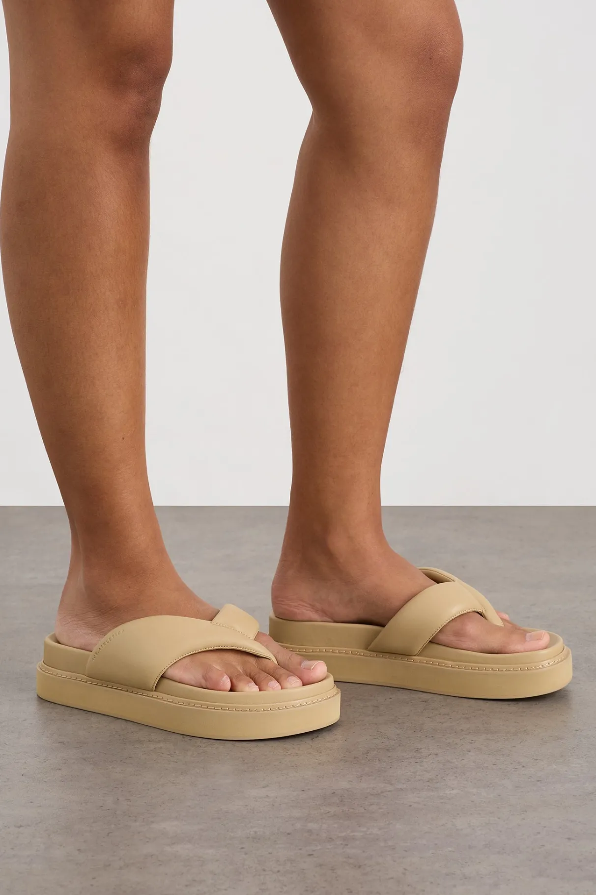 puffed_slide__0.webp Flash Sale Aje ATHLETICA Puffed Slide 941 Natural Tan