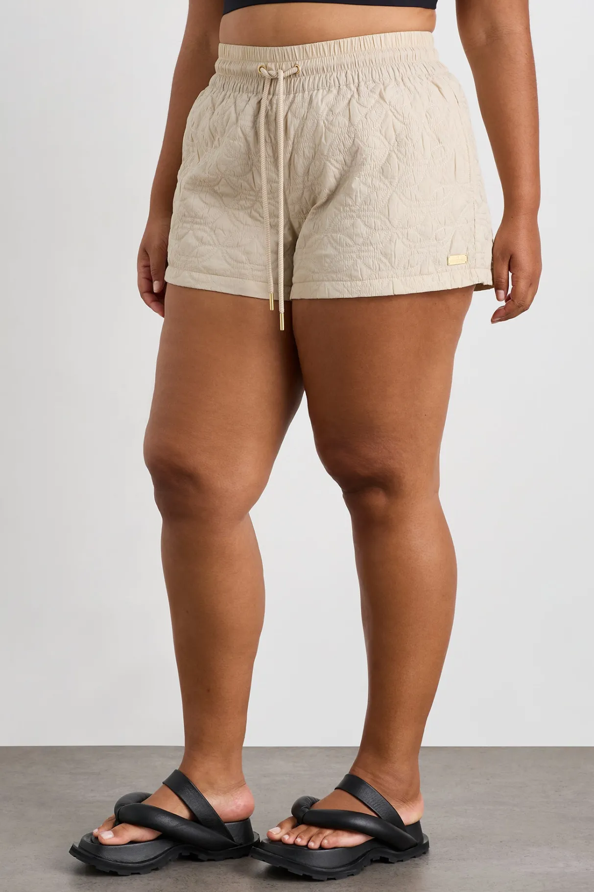 quilted_panelled_shorts__11.webp Flash Sale Aje ATHLETICA Quilted Panelled Shorts 623 Moonstone Grey