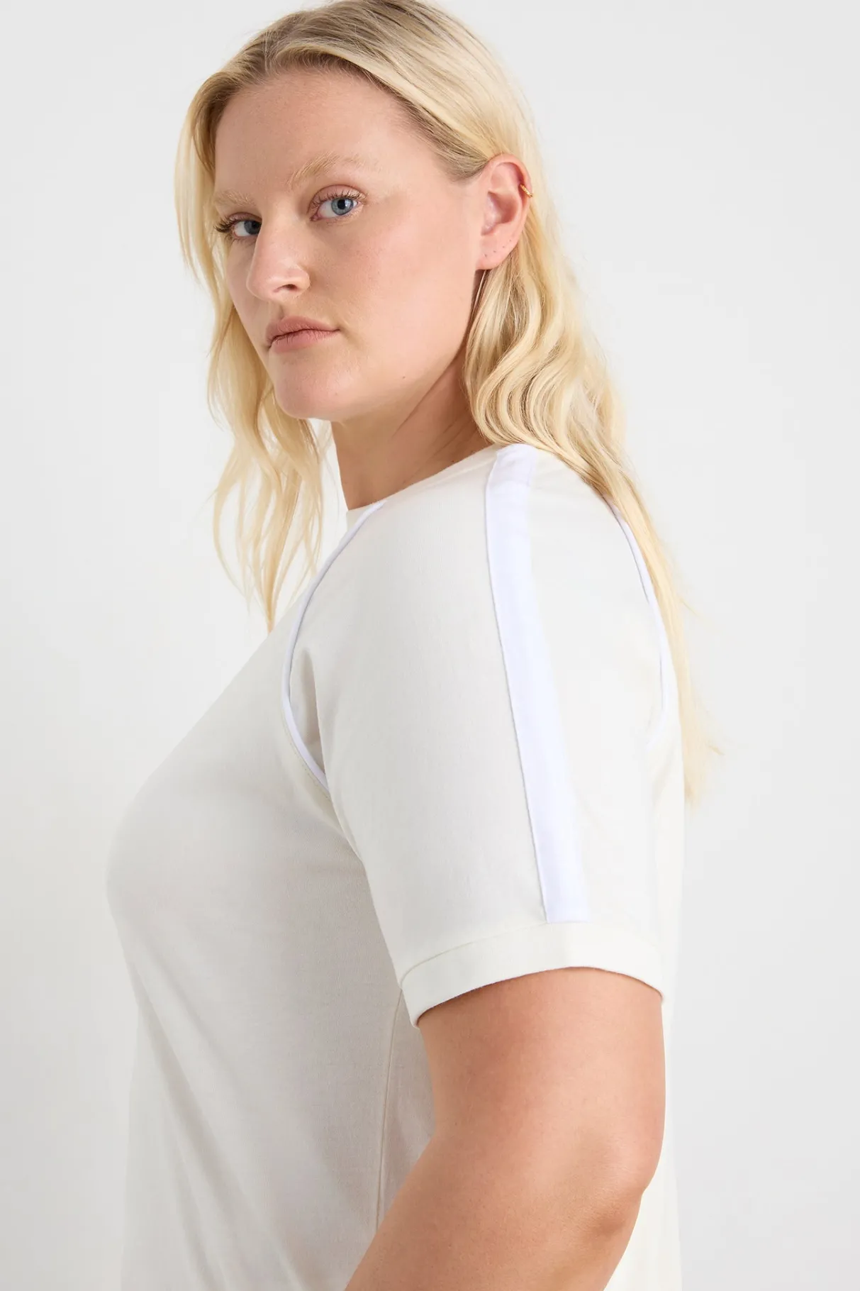 raglan_tee__12.webp Online Aje ATHLETICA Raglan Tee 110 Ecru