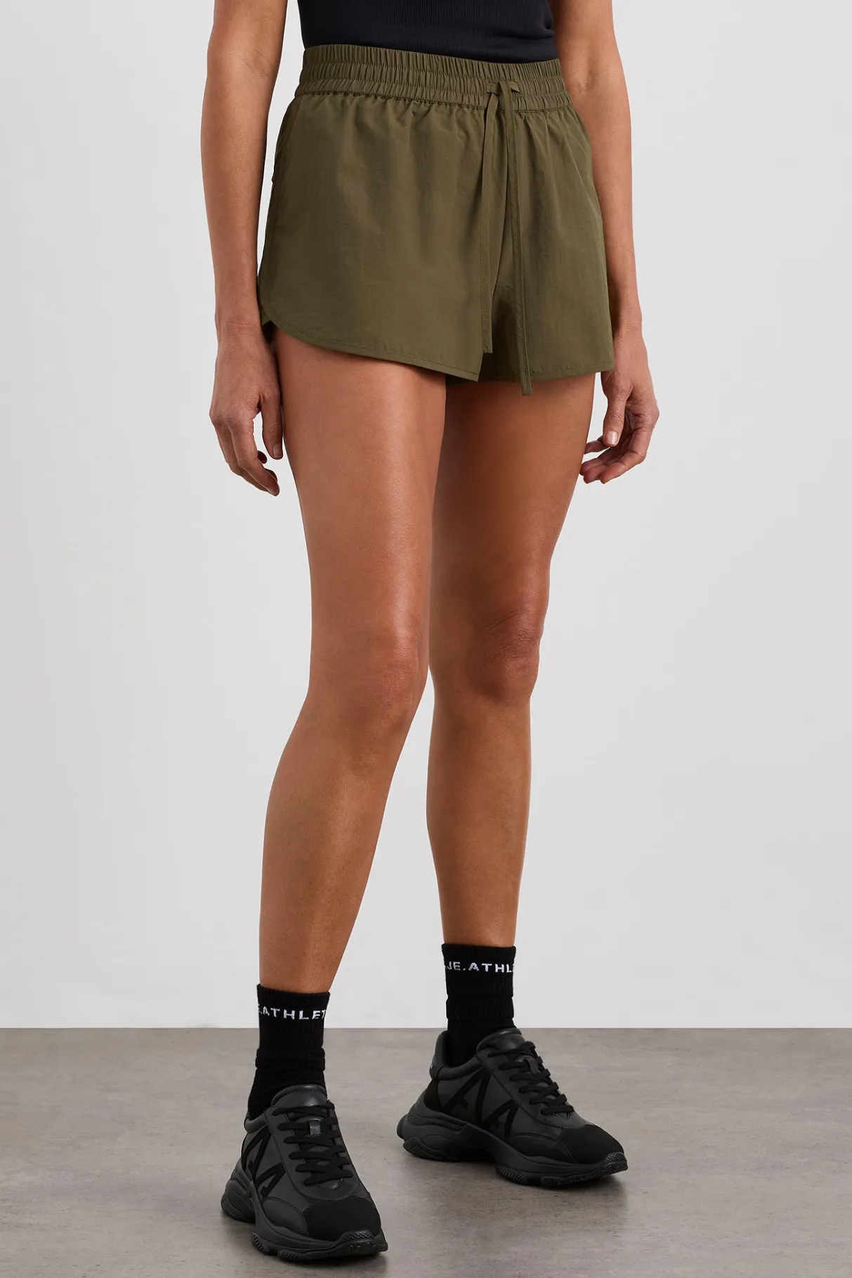 running_spray_short__2.webp Sale Aje ATHLETICA Running Spray Short 643 Deep Khaki