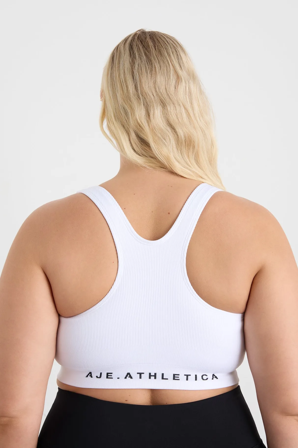 seamless_crop__10-1.webp Discount Aje ATHLETICA Seamless Crop 331 White