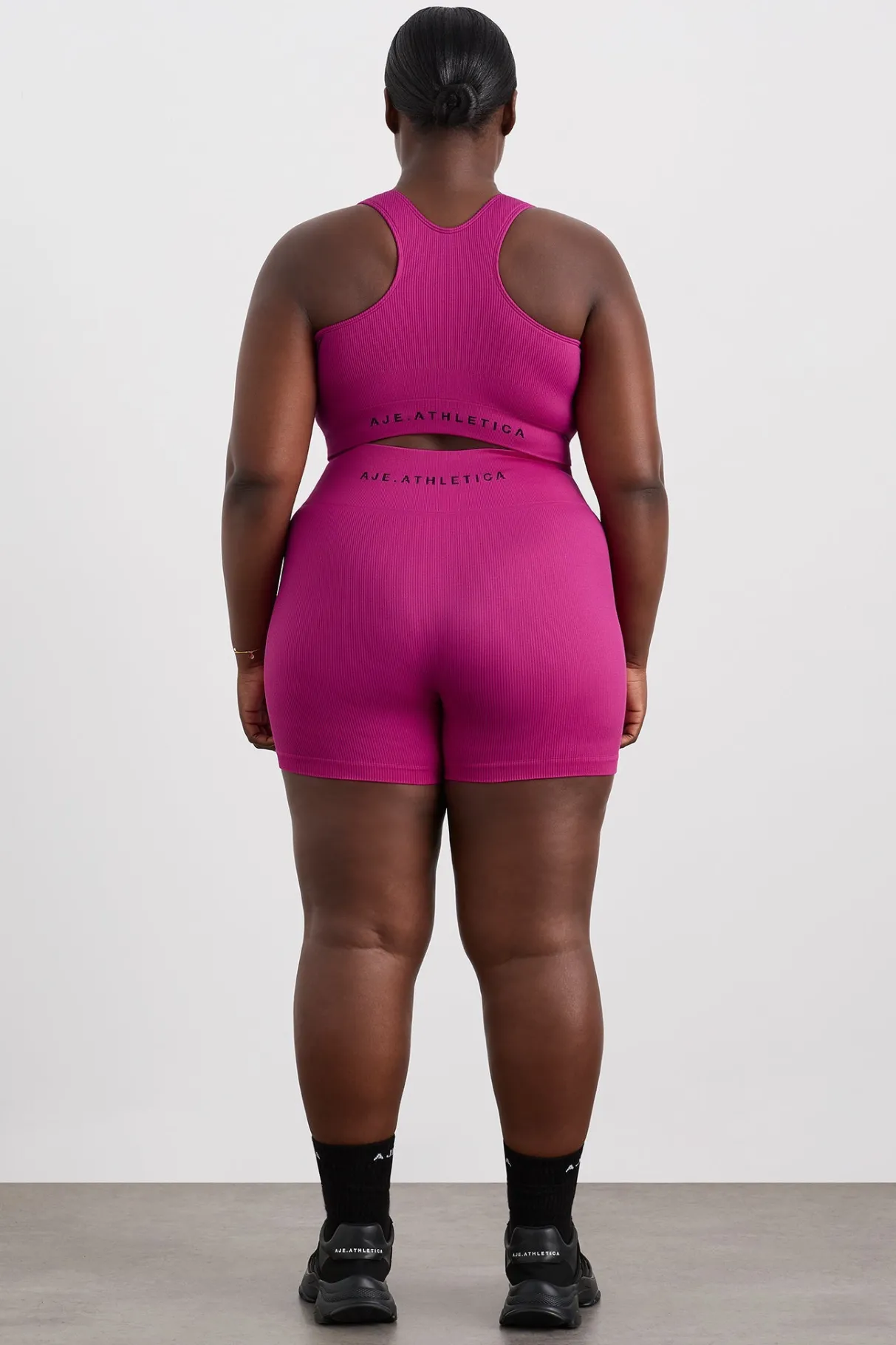 seamless_crop__12-1.webp Hot Aje ATHLETICA Seamless Crop 331 Power Pink