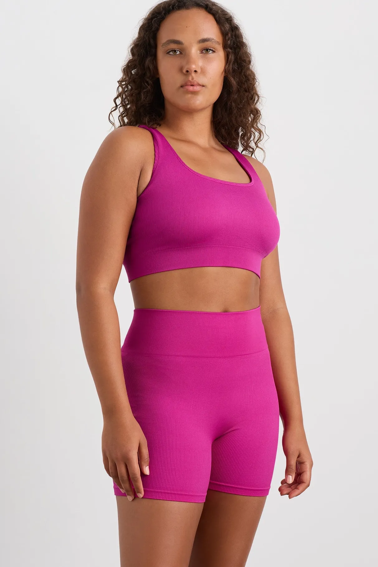 seamless_crop__5-2.webp Hot Aje ATHLETICA Seamless Crop 331 Power Pink