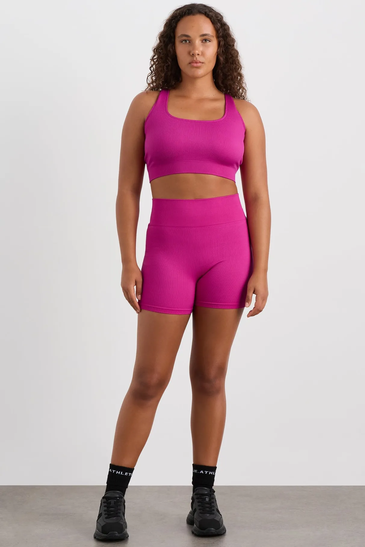 seamless_crop__6-2.webp Hot Aje ATHLETICA Seamless Crop 331 Power Pink