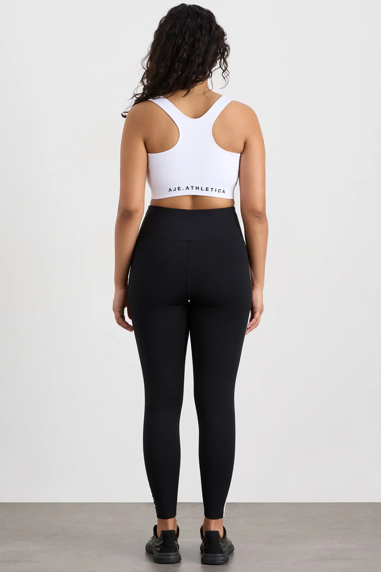 seamless_crop__7-1.webp Discount Aje ATHLETICA Seamless Crop 331 White