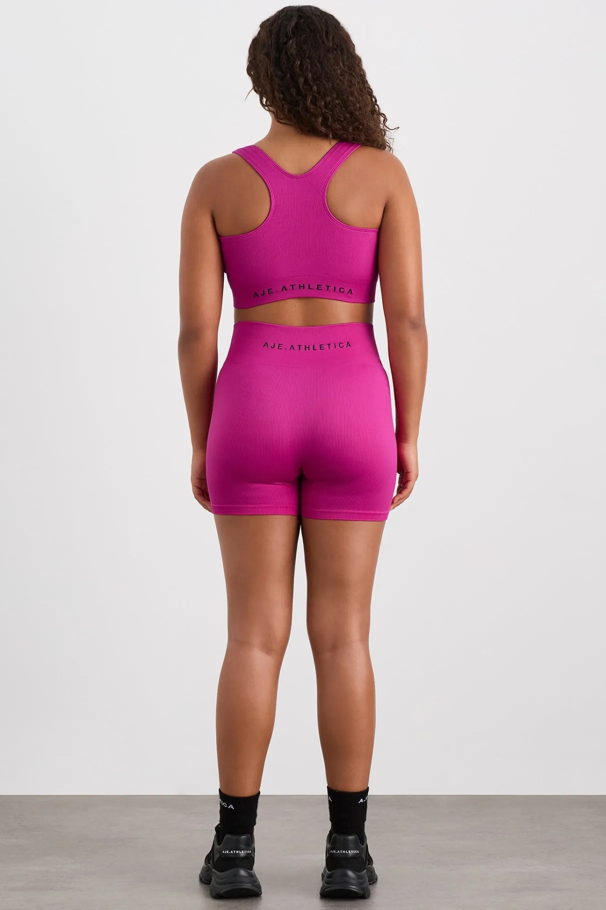seamless_crop__8-2.webp Hot Aje ATHLETICA Seamless Crop 331 Power Pink