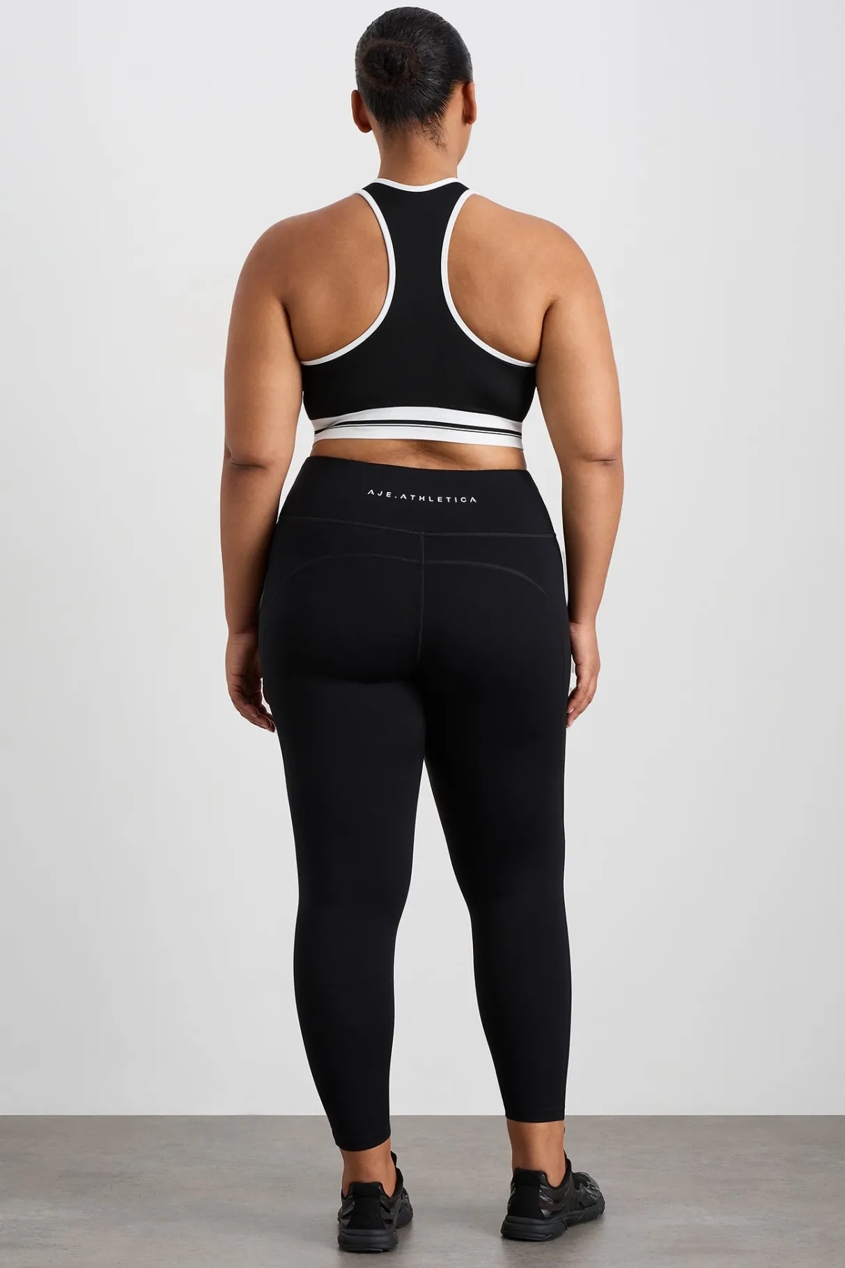 seamless_crop_top__13.webp Sale Aje ATHLETICA Seamless Crop Top 331 Black