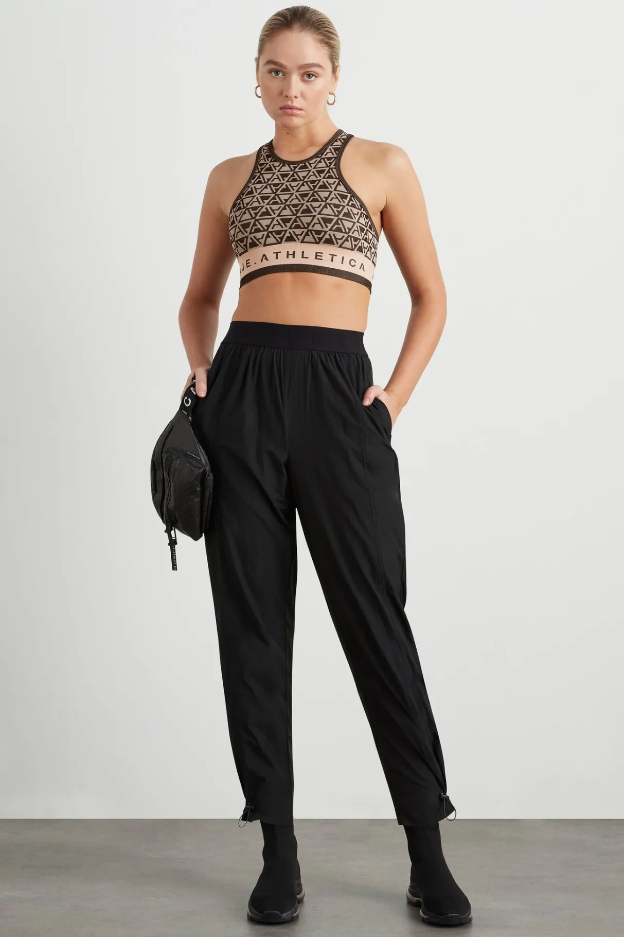 seamless_crop_top__2-1.webp Clearance Aje ATHLETICA Seamless Crop Top 331 Geo Print/Beige