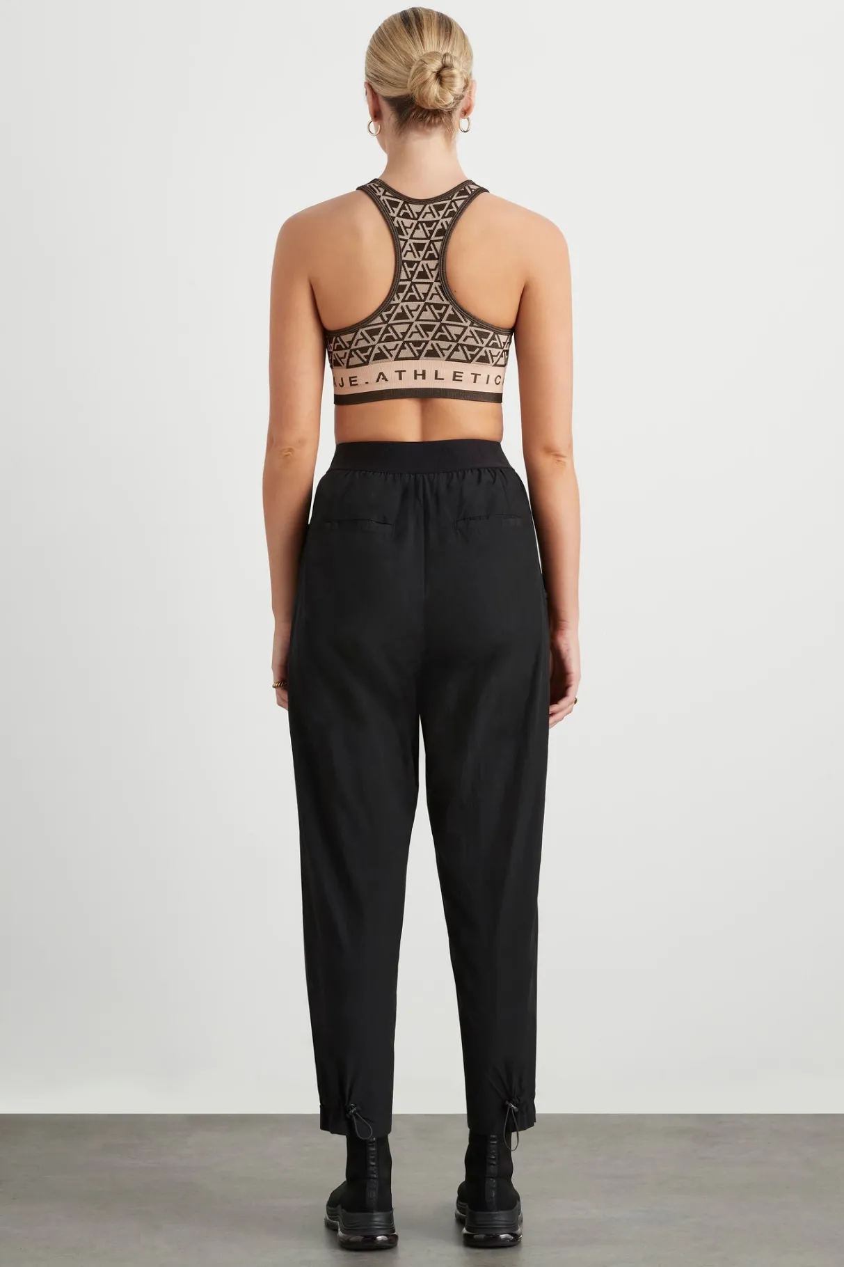 seamless_crop_top__4-1.webp Clearance Aje ATHLETICA Seamless Crop Top 331 Geo Print/Beige