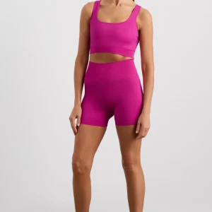 Flash Sale Aje ATHLETICA Seamless Mid Length Short 624 Power Pink