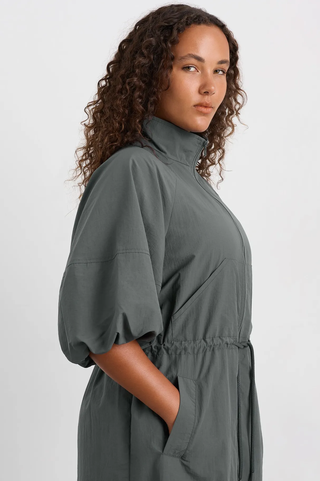 short_sleeve_zipped_jacket__8.webp Hot Aje ATHLETICA Short Sleeve Zipped Jacket 781 Slate Surge