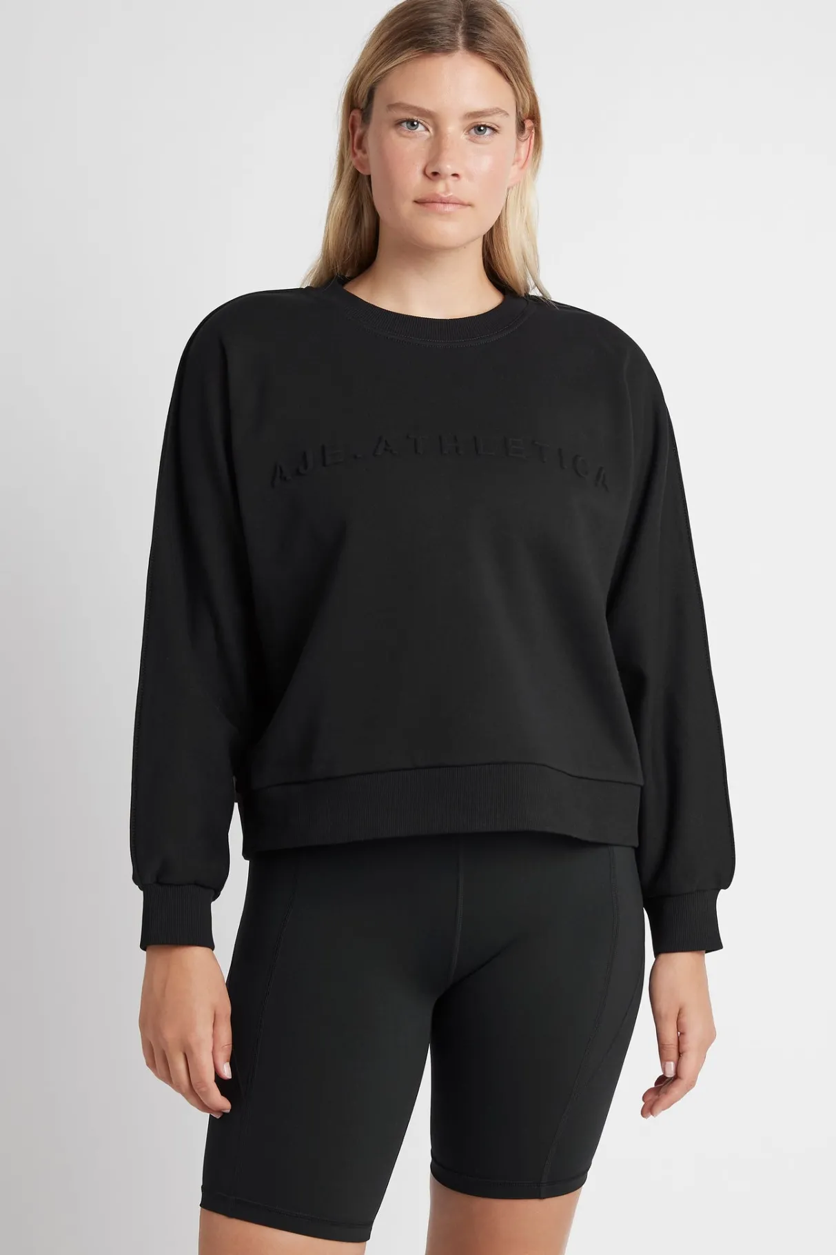 signature_embossed_logo_crew_jumper__6.webp Sale Aje ATHLETICA Signature Embossed Logo Crew Jumper 401 Black