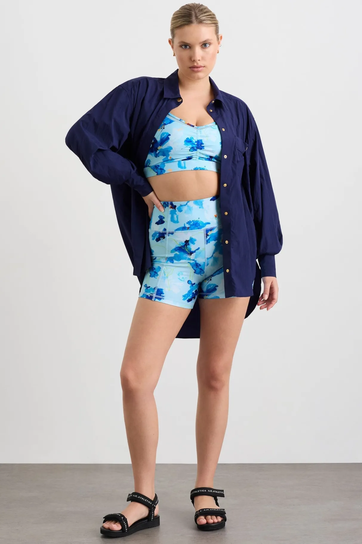 signature_logo_bike_shorts__11.webp Best Sale Aje ATHLETICA Signature Logo Bike Shorts 605 Expressive Floral