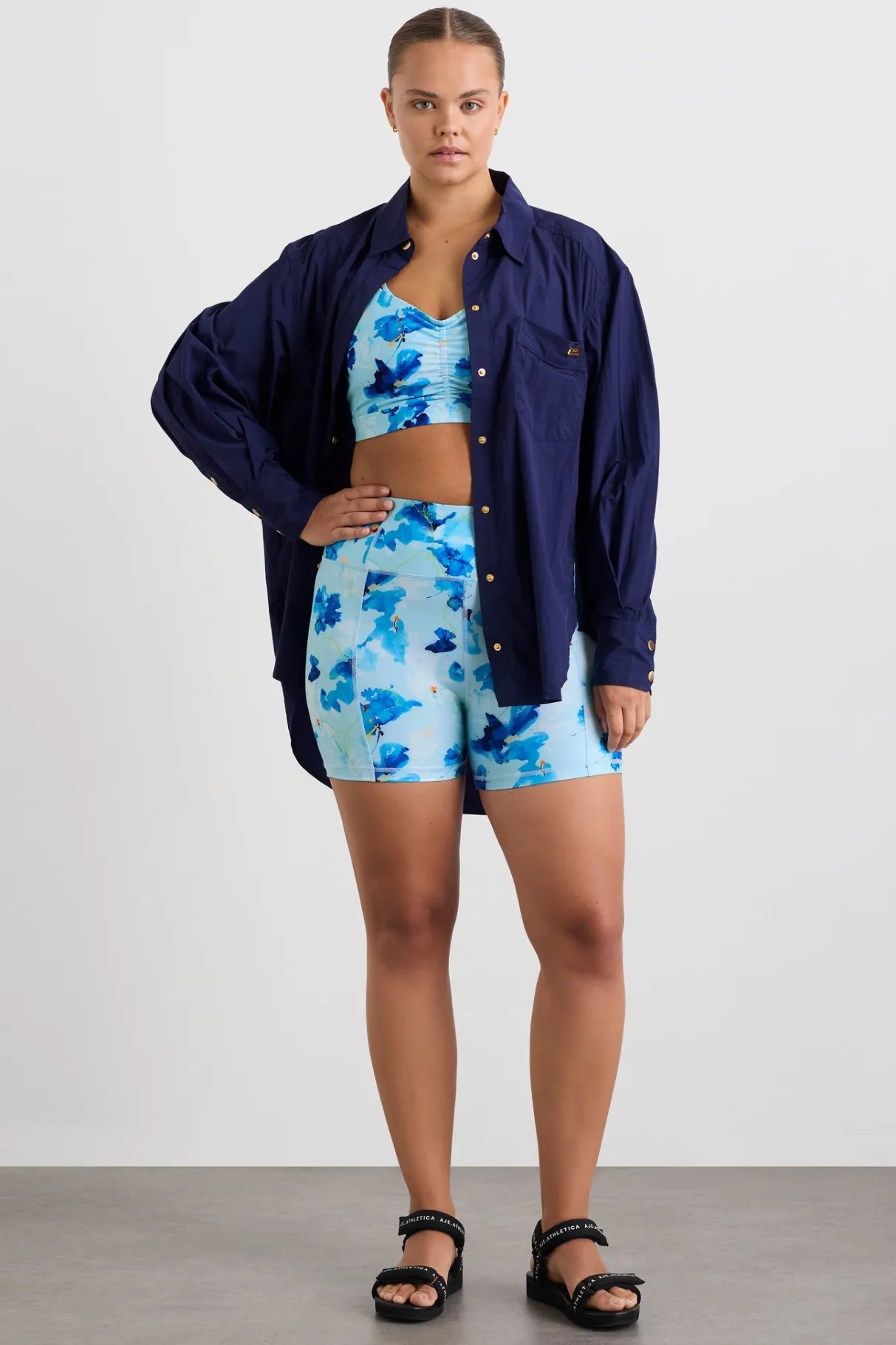 signature_logo_bike_shorts__16.webp Best Sale Aje ATHLETICA Signature Logo Bike Shorts 605 Expressive Floral