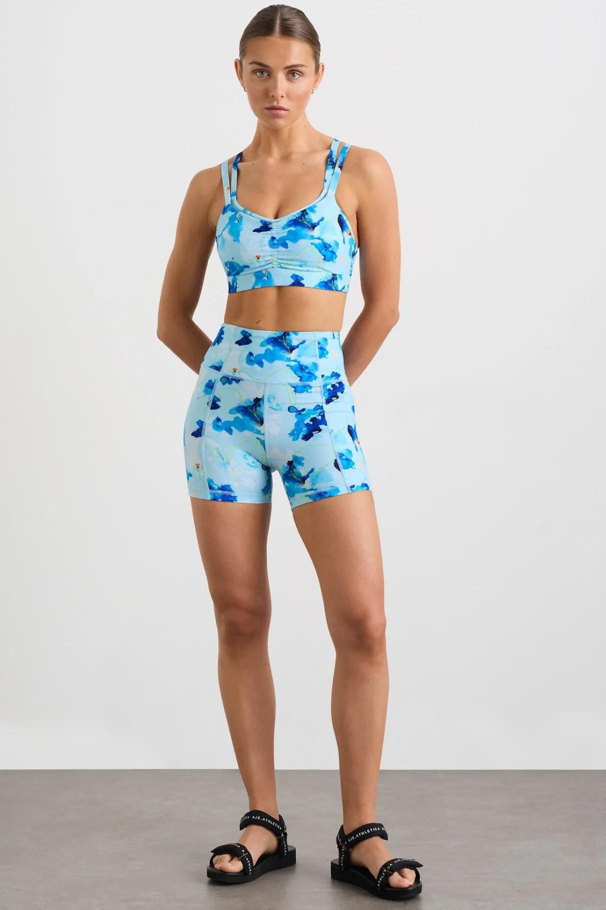 signature_logo_bike_shorts__2.webp Best Sale Aje ATHLETICA Signature Logo Bike Shorts 605 Expressive Floral