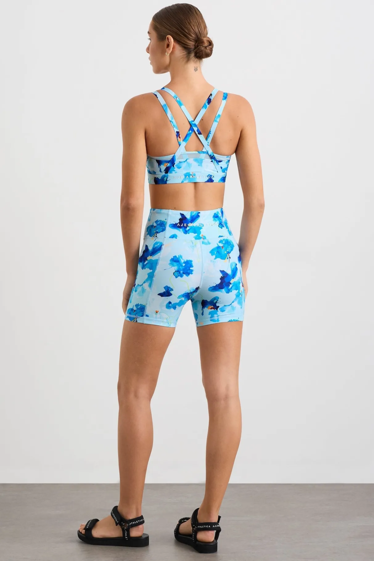 signature_logo_bike_shorts__5.webp Best Sale Aje ATHLETICA Signature Logo Bike Shorts 605 Expressive Floral