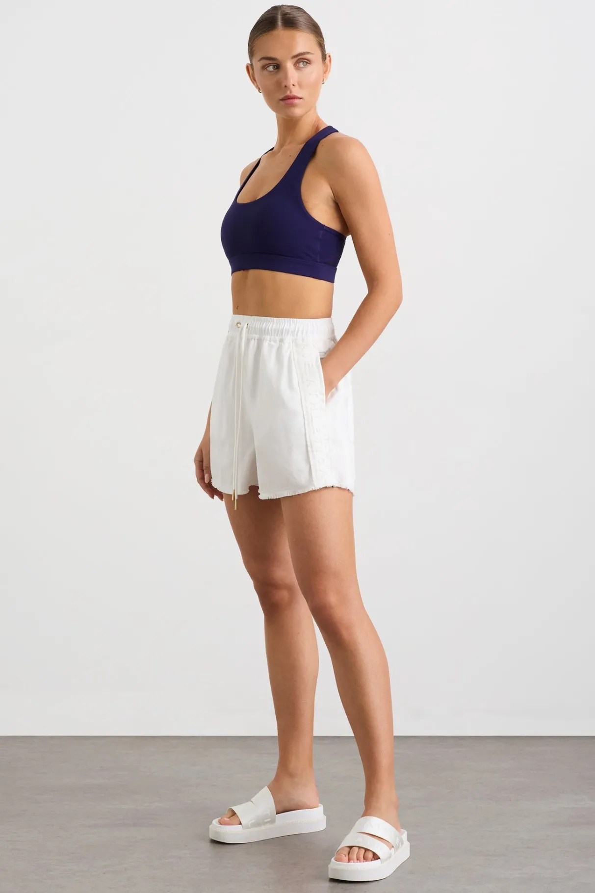 signature_logo_short__5.webp Store Aje ATHLETICA Signature Logo Short 603 White