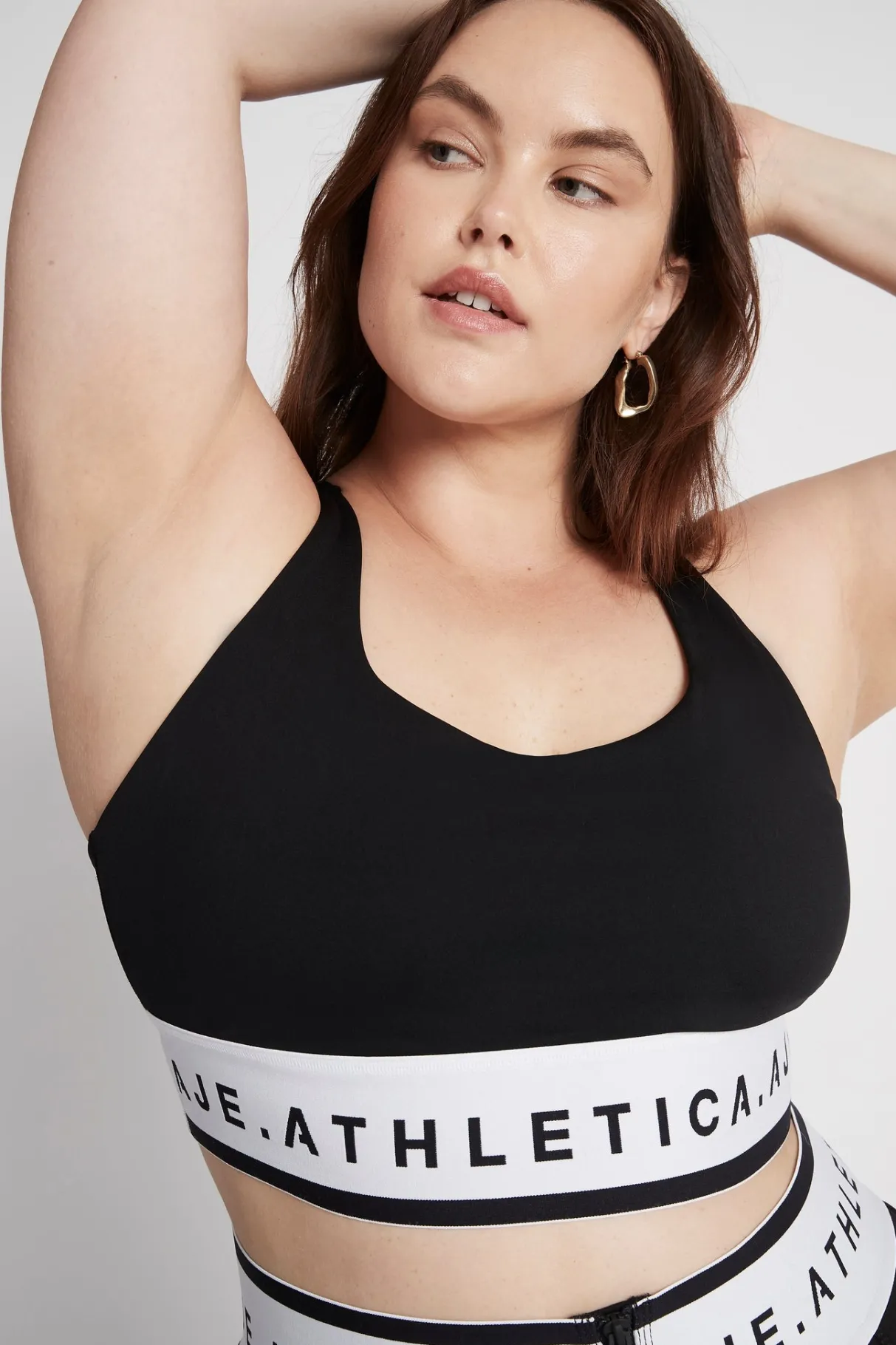 signature_logo_sports_bra__14.webp Fashion Aje ATHLETICA Signature Logo Sports Bra 313 Black/White