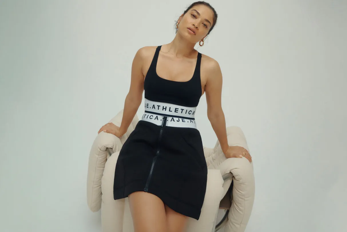 signature_logo_sports_bra__16.webp Fashion Aje ATHLETICA Signature Logo Sports Bra 313 Black/White