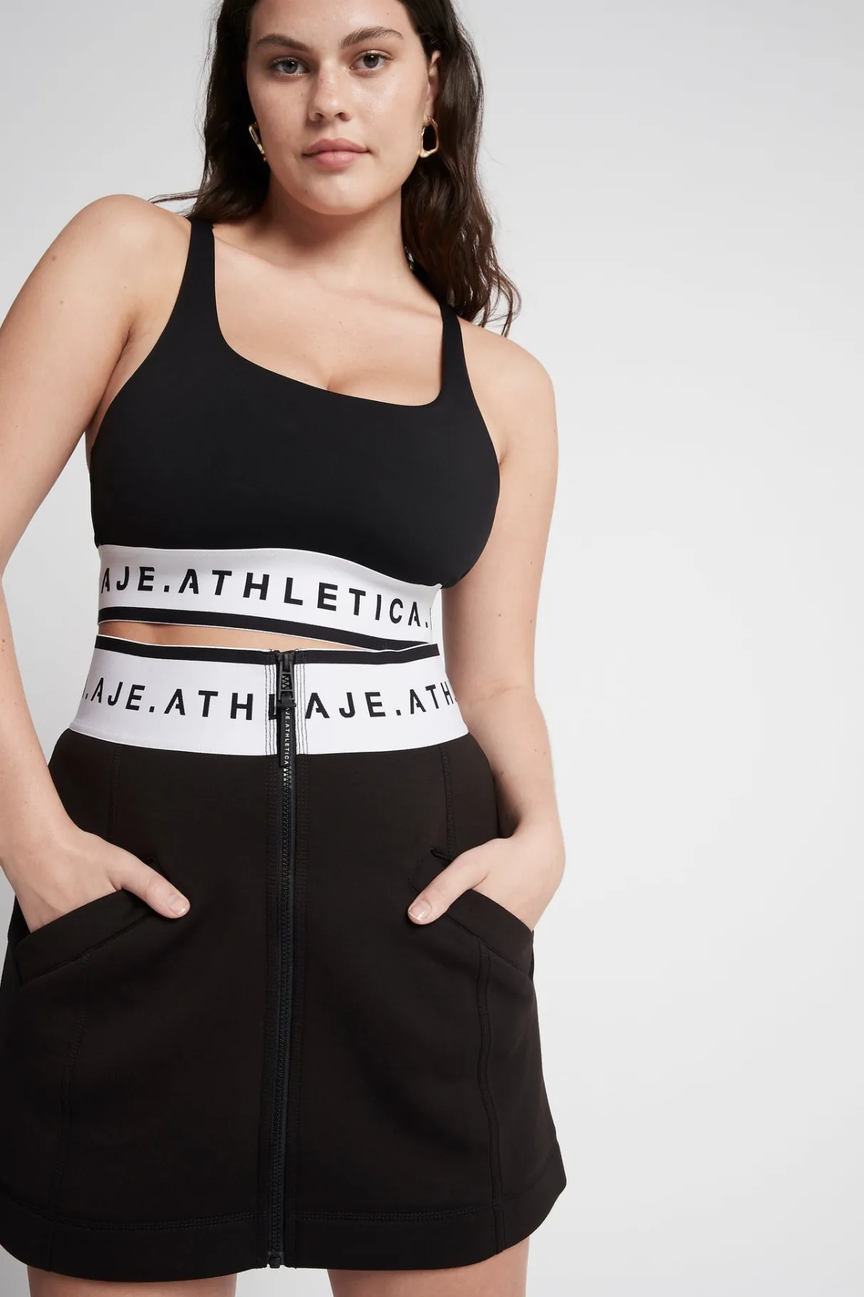 signature_logo_sports_bra__8.webp Fashion Aje ATHLETICA Signature Logo Sports Bra 313 Black/White