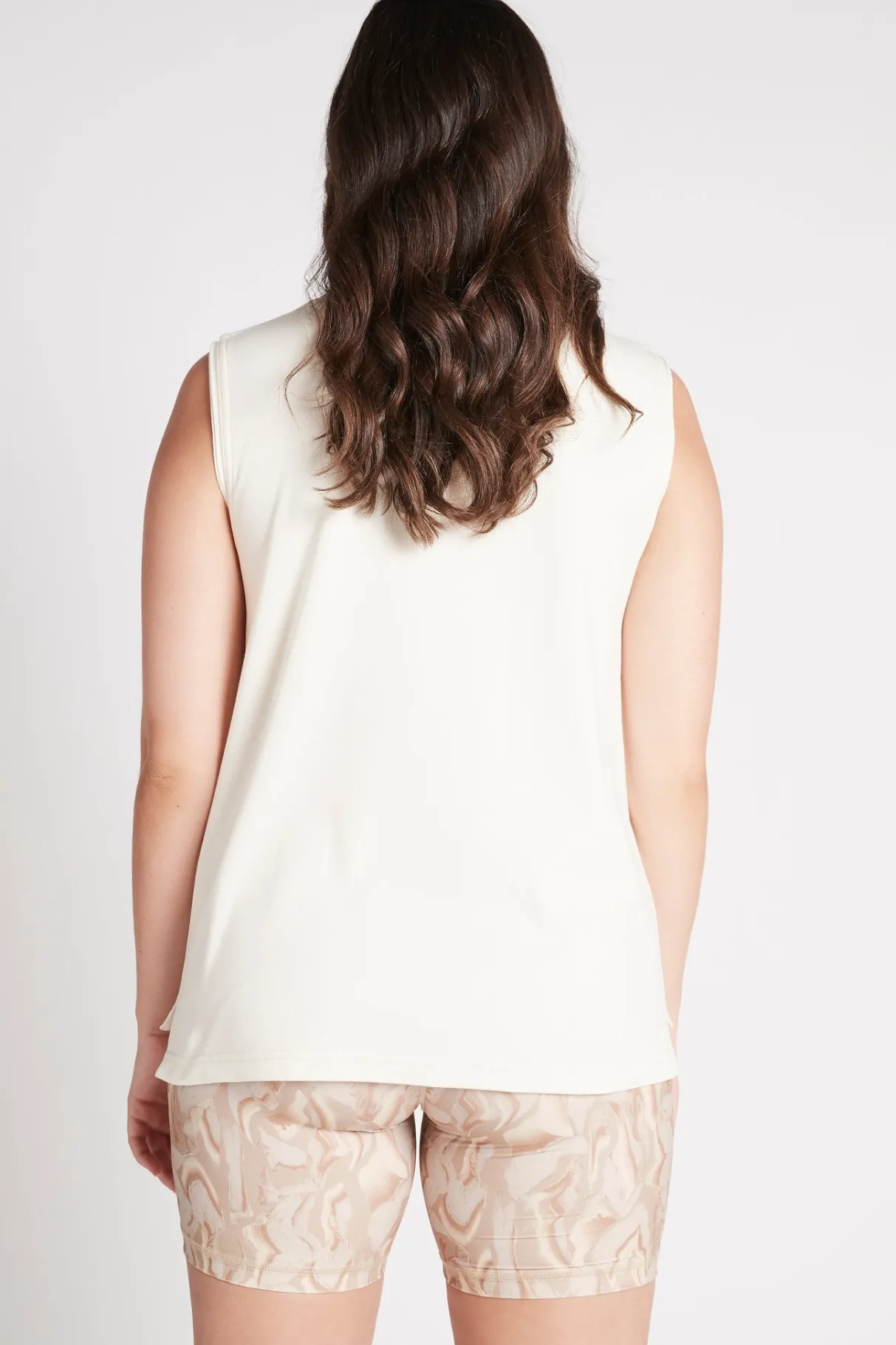 signature_logo_tank__8-2.webp Best Sale Aje ATHLETICA Signature Logo Tank 101 Light Ivory/Gold