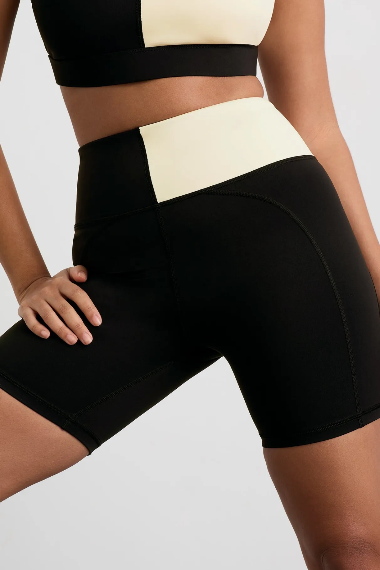 spliced_bike_short__9.webp Discount Aje ATHLETICA Spliced Bike Short 633 Black Limestone Beige