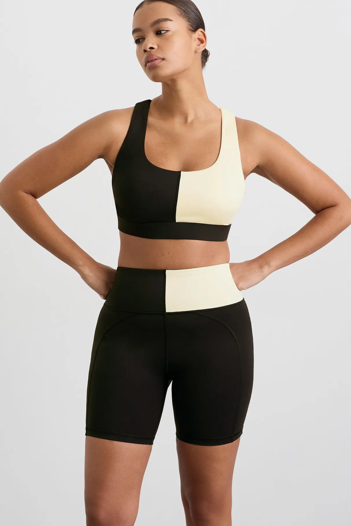 spliced_sports_bra__9.webp Outlet Aje ATHLETICA Spliced Sports Bra 305 Black Limestone Beige