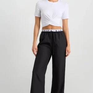 Hot Aje ATHLETICA Split Back Relaxed Pant 516 Black