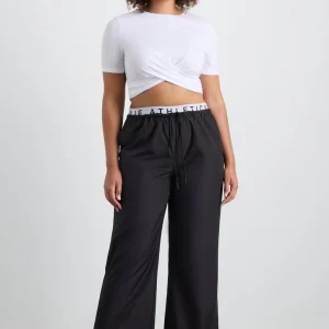 Hot Aje ATHLETICA Split Back Relaxed Pant 516 Black