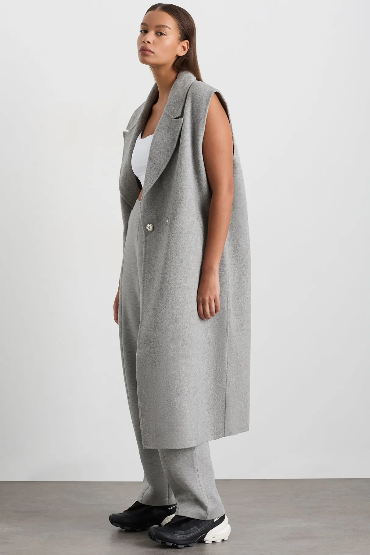 split_back_sleeveless_coat__6.webp Clearance Aje ATHLETICA Split Back Sleeveless Coat 760 Grey Marle