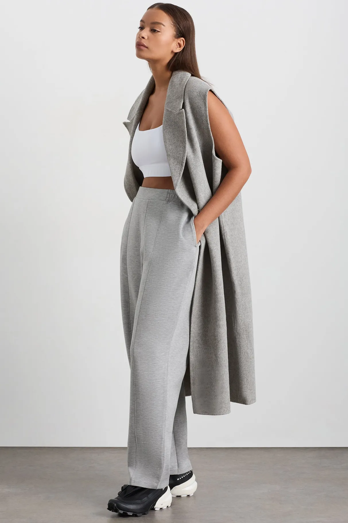 split_back_sleeveless_coat__8.webp Clearance Aje ATHLETICA Split Back Sleeveless Coat 760 Grey Marle