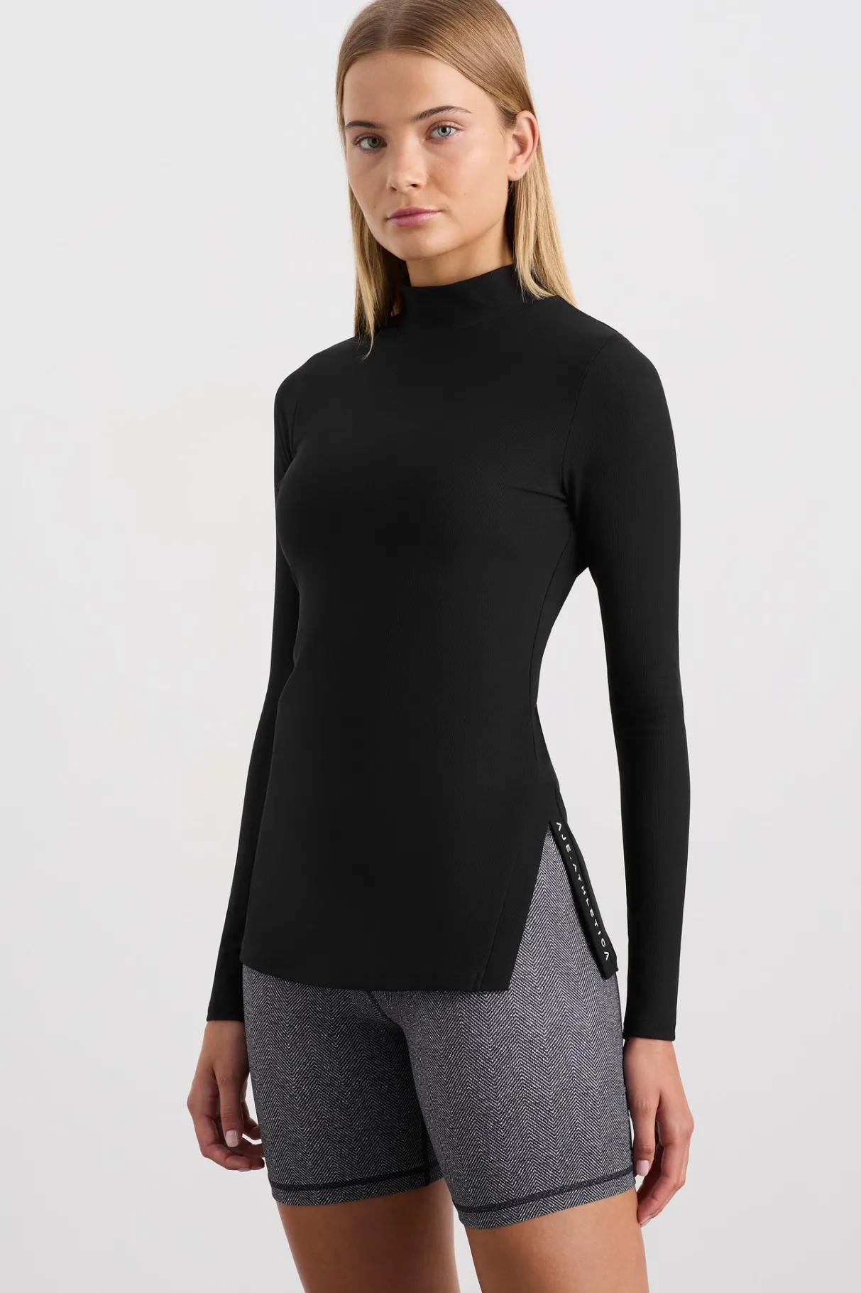 split_hem_mock_top__0-1.webp Flash Sale Aje ATHLETICA Split Hem Mock Top 434 Black