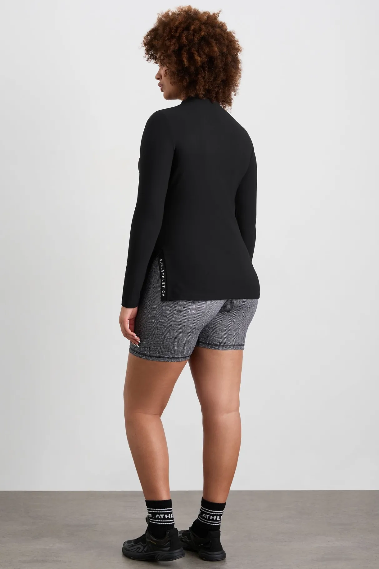 split_hem_mock_top__12-1.webp Flash Sale Aje ATHLETICA Split Hem Mock Top 434 Black