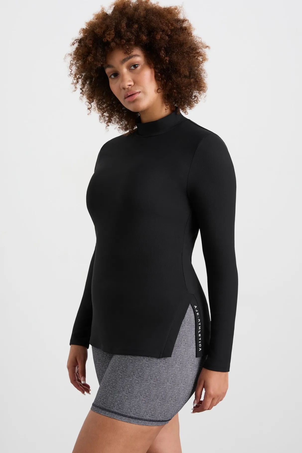 split_hem_mock_top__9-1.webp Flash Sale Aje ATHLETICA Split Hem Mock Top 434 Black