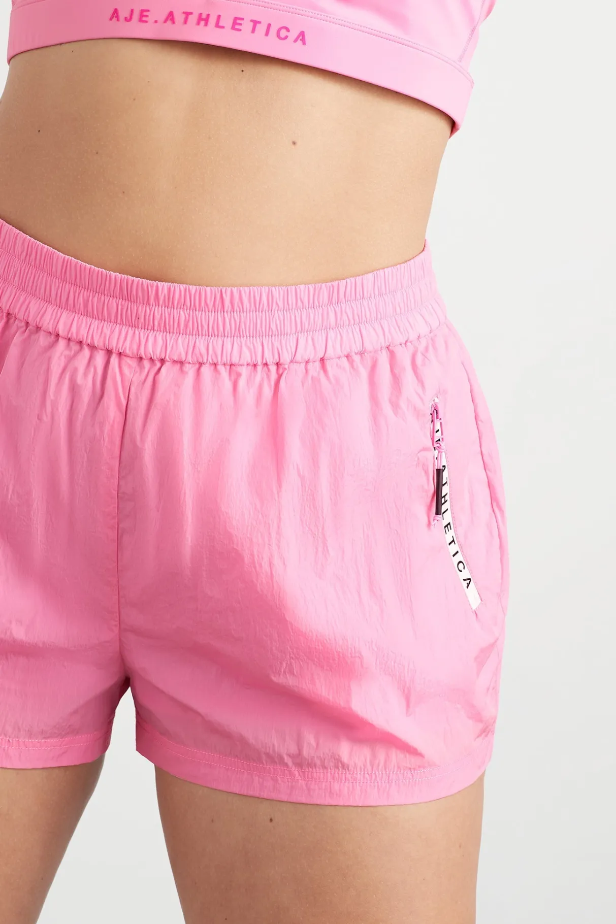 spray_short__15-1.webp Outlet Aje ATHLETICA Spray Short 620 Candy Pink