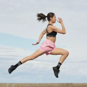 Outlet Aje ATHLETICA Spray Short 620 Candy Pink